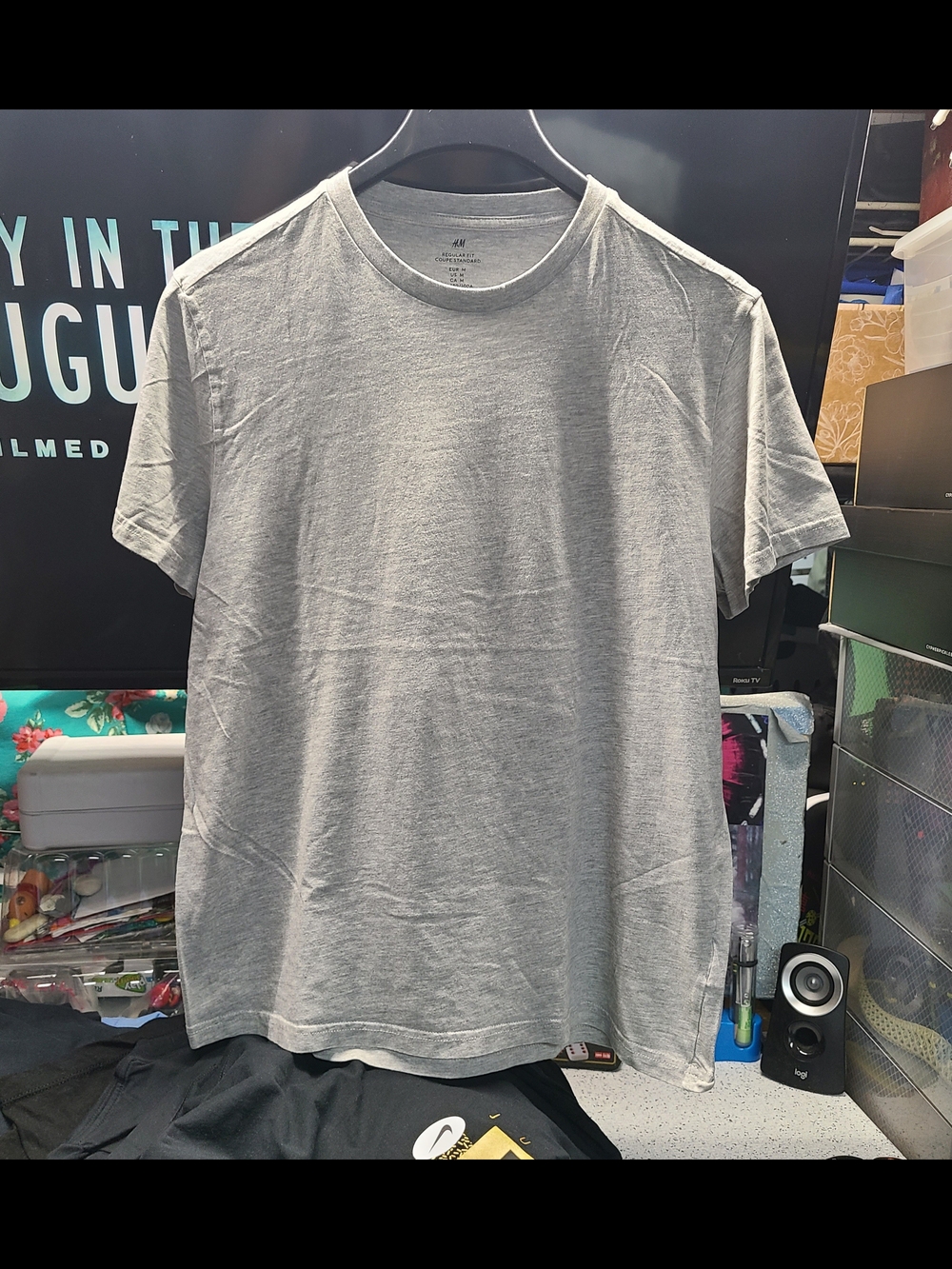H&M Men's Light Grey Crewneck Short Sleeve Tee
